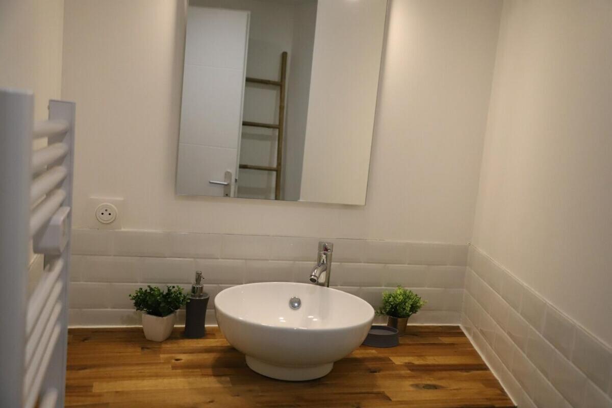 Le 23 De Louis Apartment Лимож Екстериор снимка