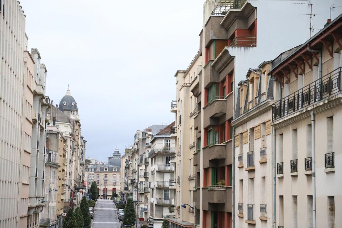 Le 23 De Louis Apartment Лимож Екстериор снимка